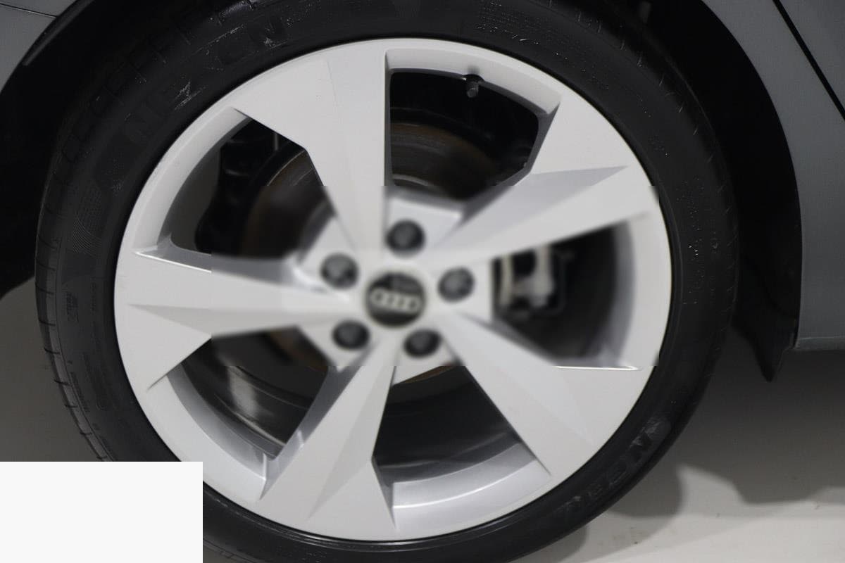 Audi A3 SPORTBACK 35 TFSI S-TRONIC S-LINE 5