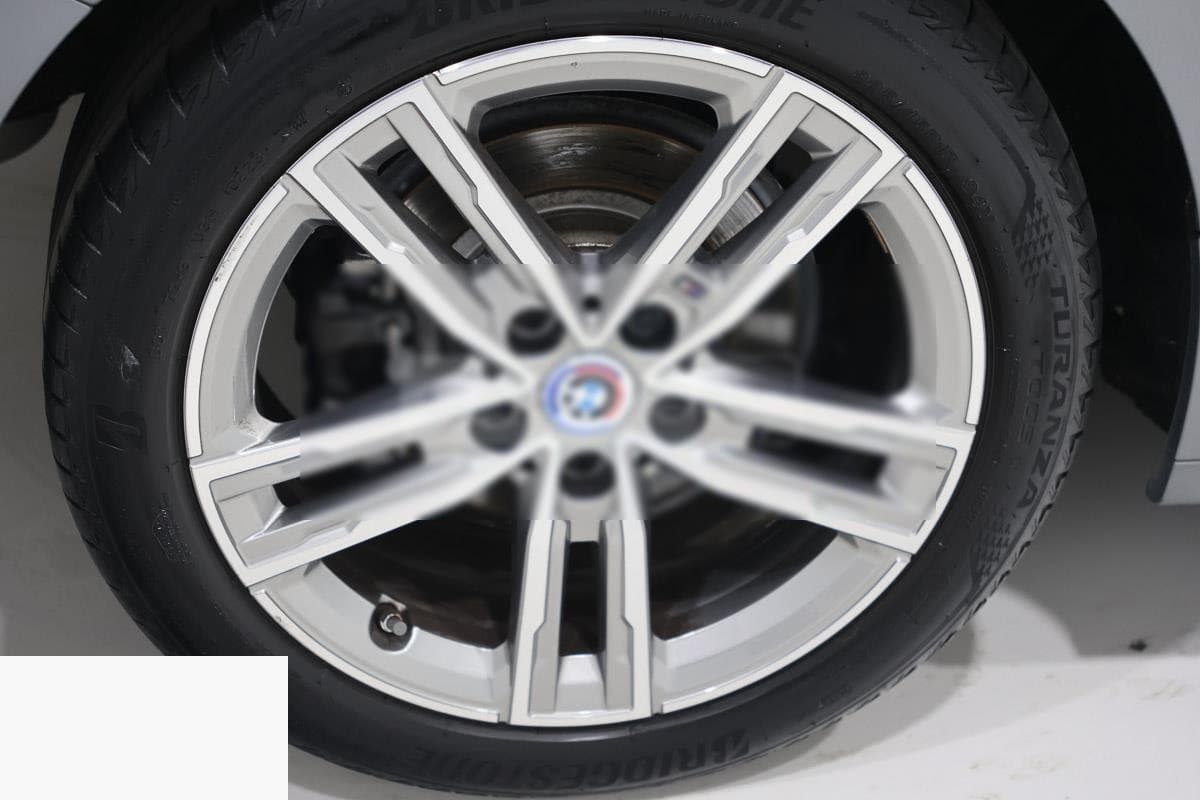 BMW 116 iA PACK M GRIS MAT 5
