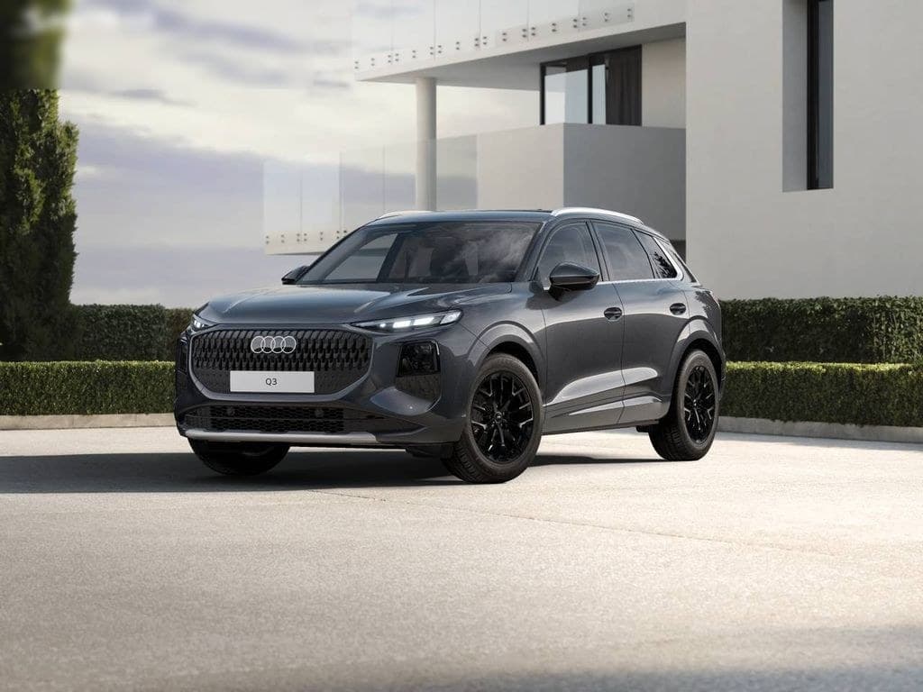 Audi Q3 — photo 1