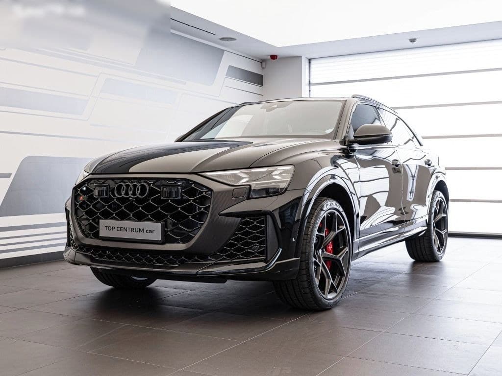 Audi Rs Q8 — photo 1